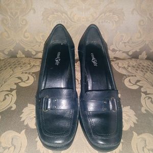 East 5th Black Leather Loafer Heels